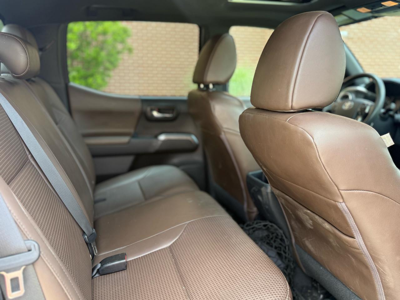 Toyota Tacoma TRD Off Road Double Cab 5' Bed V6 4x4 MT (Natl) 2018