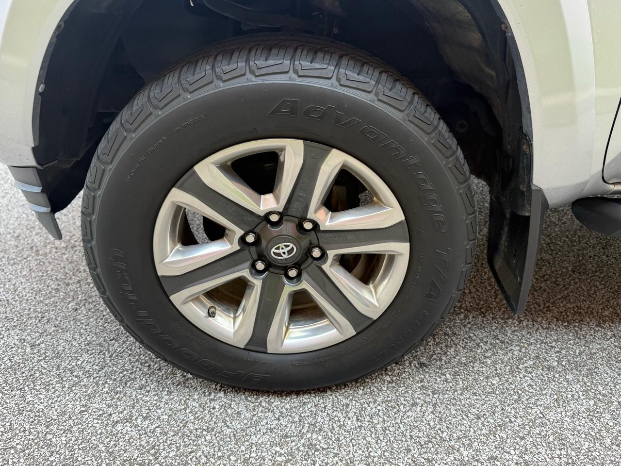 Toyota Tacoma TRD Off Road Double Cab 5' Bed V6 4x4 MT (Natl) 2018