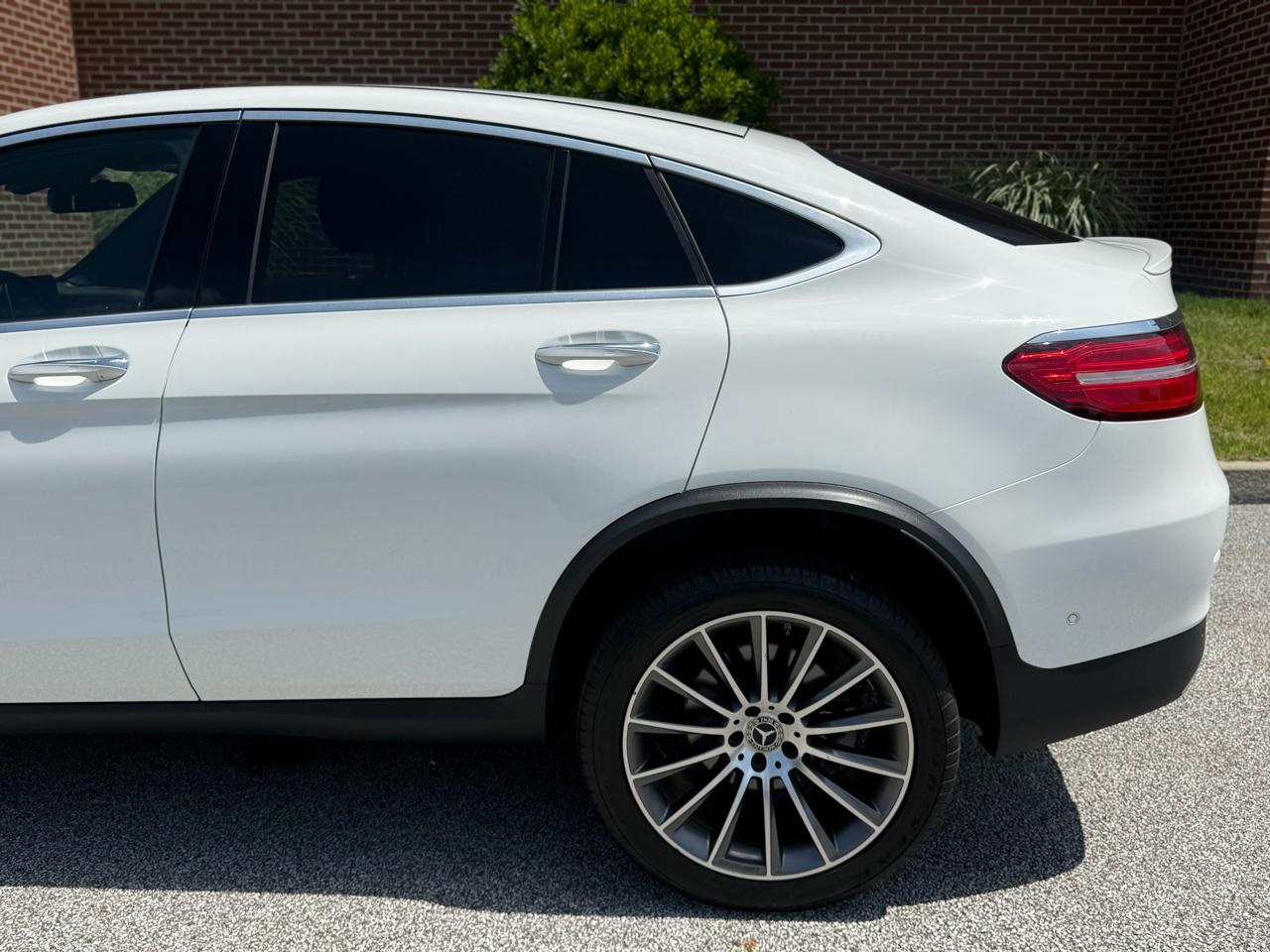 Mercedes-Benz GLC GLC 300 4MATIC Coupe 2019