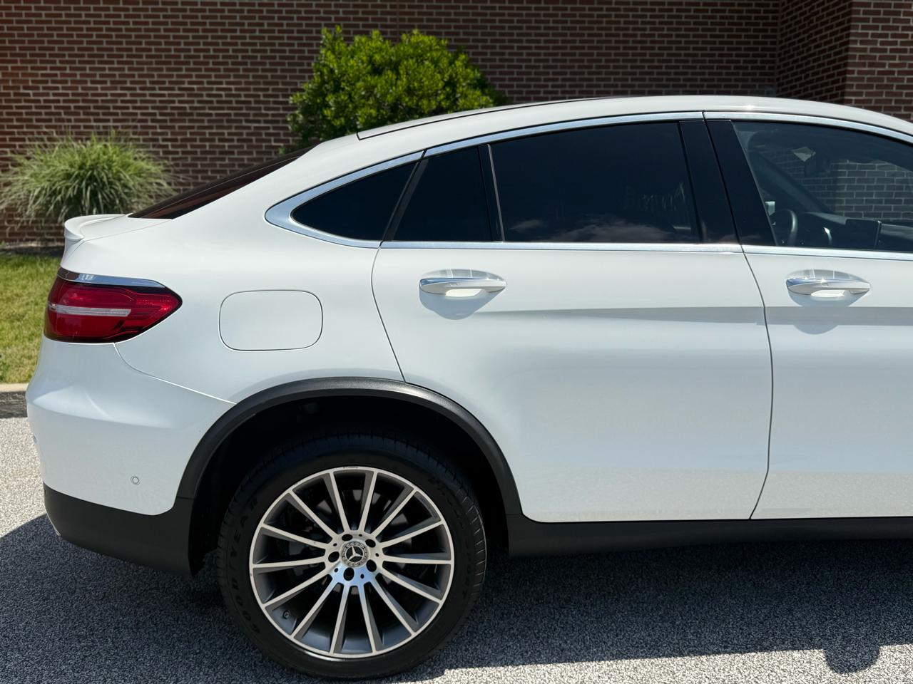Mercedes-Benz GLC GLC 300 4MATIC Coupe 2019