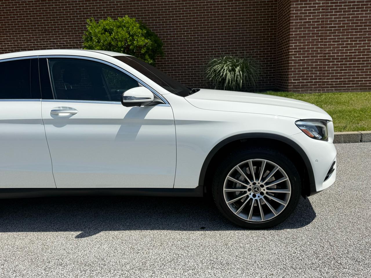 Mercedes-Benz GLC GLC 300 4MATIC Coupe 2019