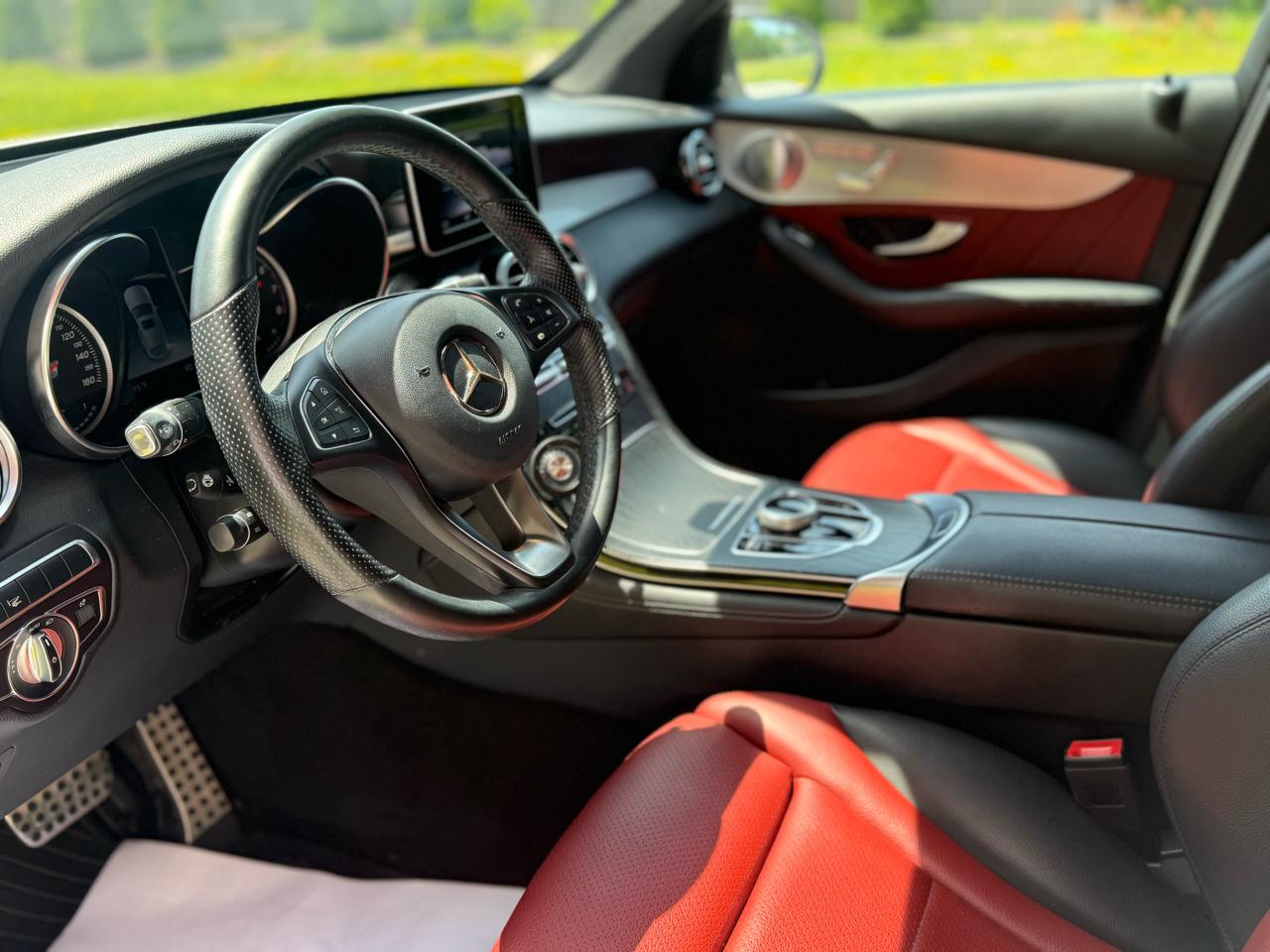Mercedes-Benz GLC GLC 300 4MATIC Coupe 2019