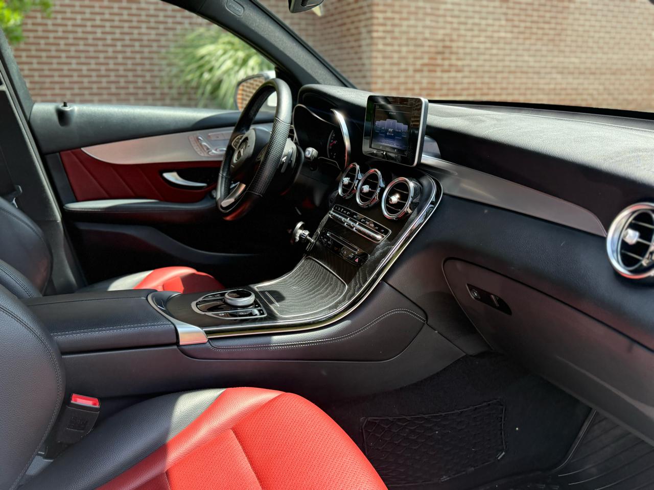 Mercedes-Benz GLC GLC 300 4MATIC Coupe 2019