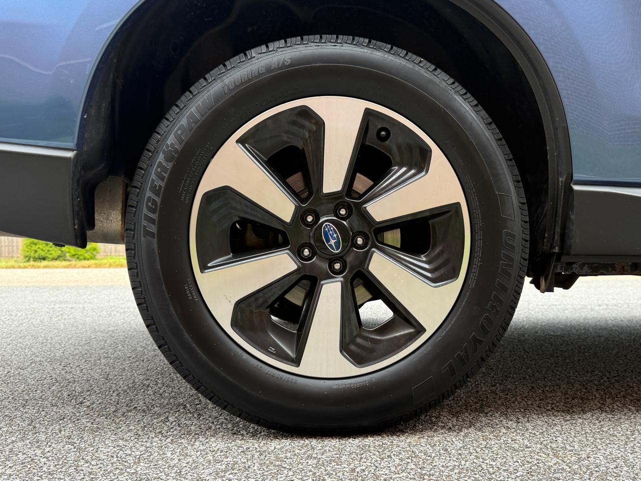 Subaru Forester 2.5i CVT 2017