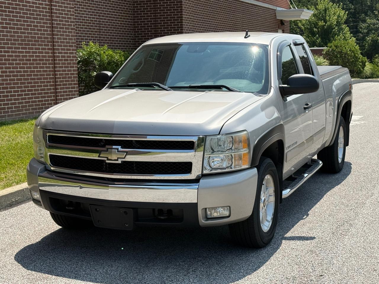2008 Chevrolet Silverado 1500 4WD Ext Cab 143.5" LT w/1LT
