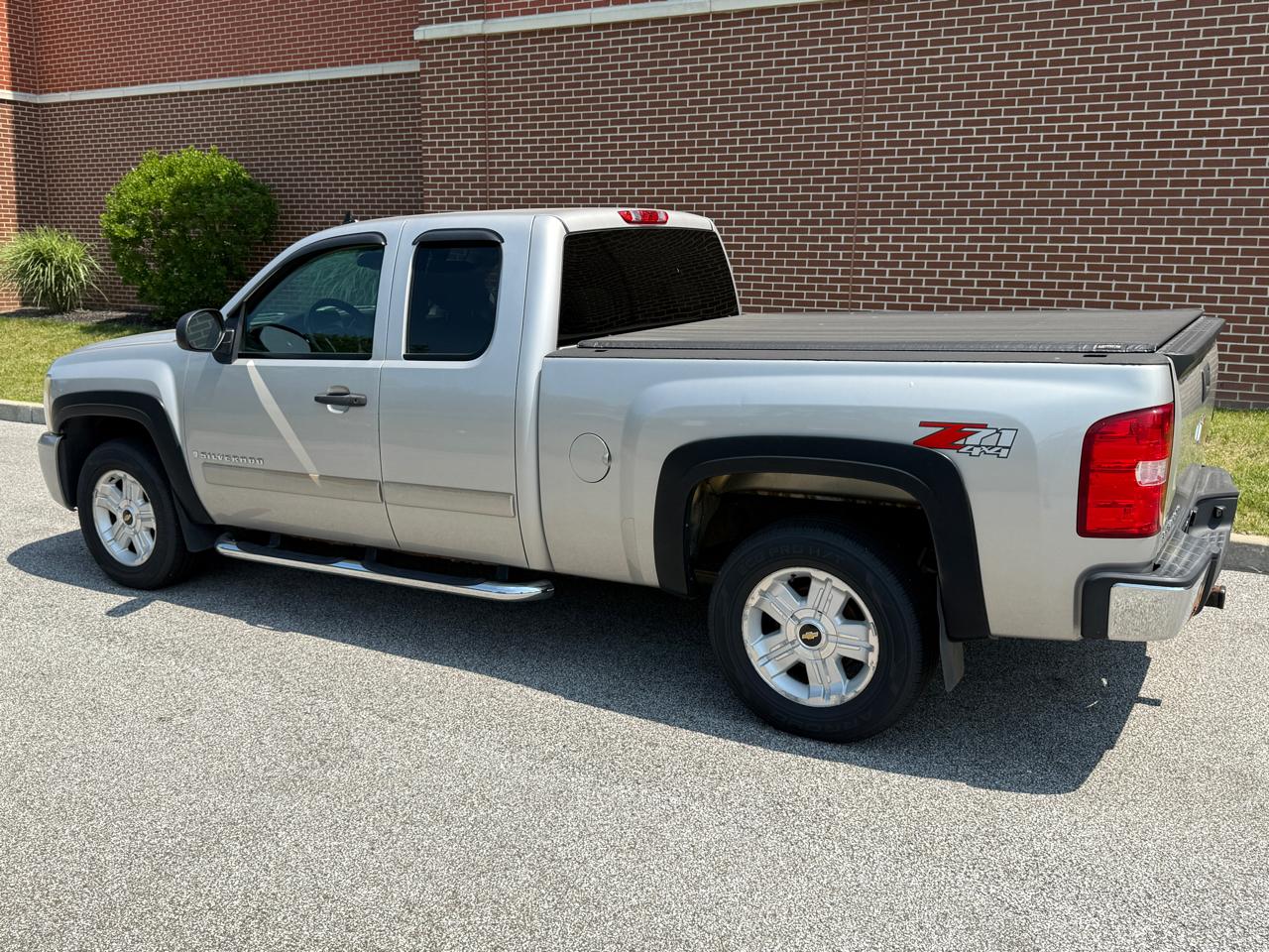 Chevrolet Silverado 1500 4WD Ext Cab 143.5" LT w/1LT 2008