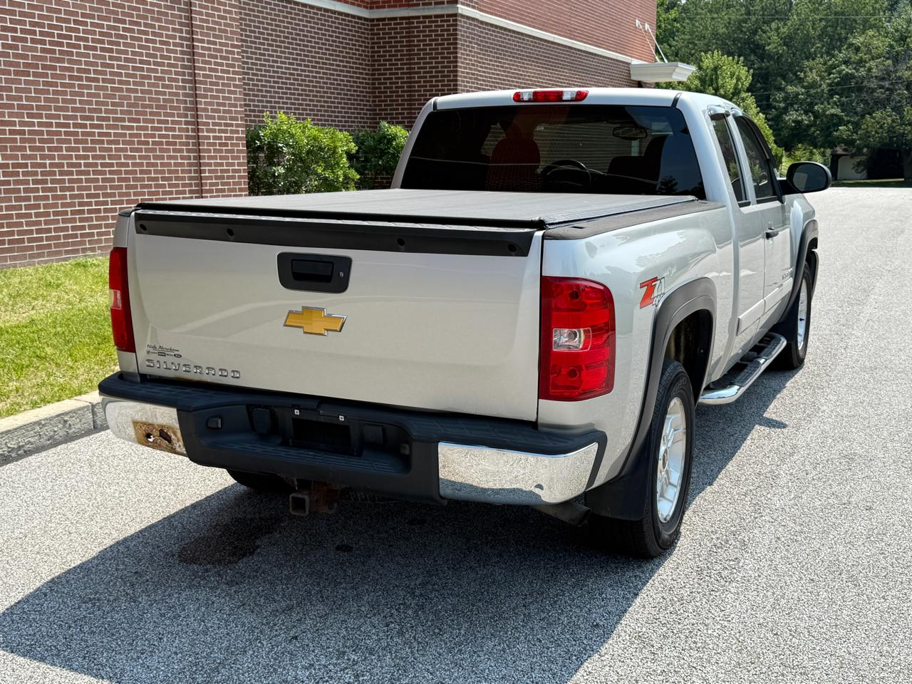 Chevrolet Silverado 1500 4WD Ext Cab 143.5" LT w/1LT 2008