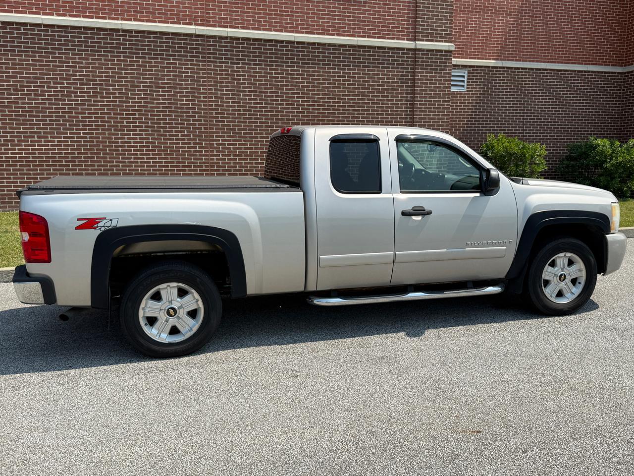 Chevrolet Silverado 1500 4WD Ext Cab 143.5" LT w/1LT 2008