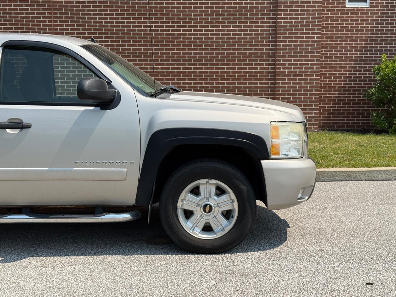 Chevrolet Silverado 1500 4WD Ext Cab 143.5" LT w/1LT 2008
