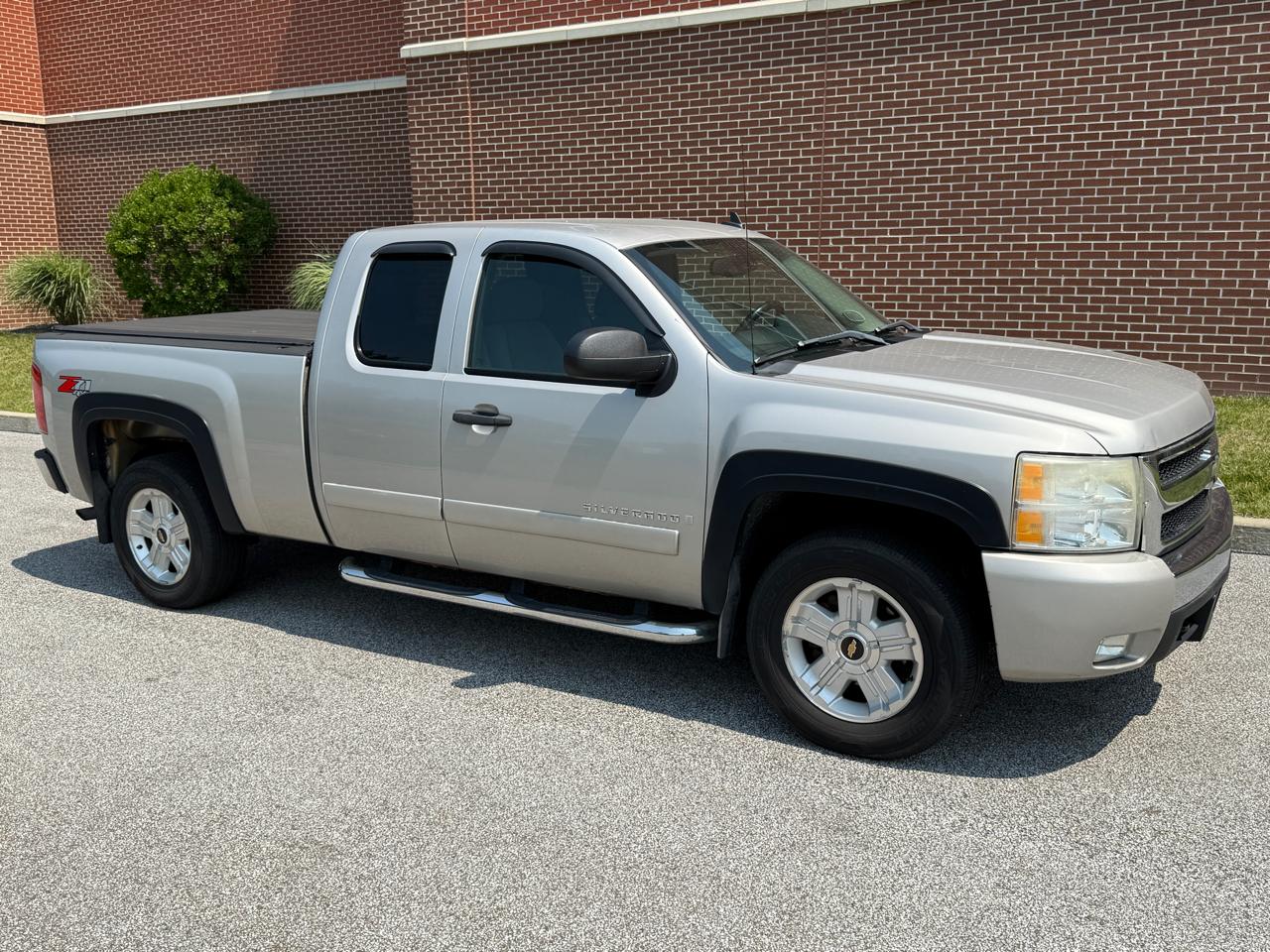Chevrolet Silverado 1500 4WD Ext Cab 143.5" LT w/1LT 2008