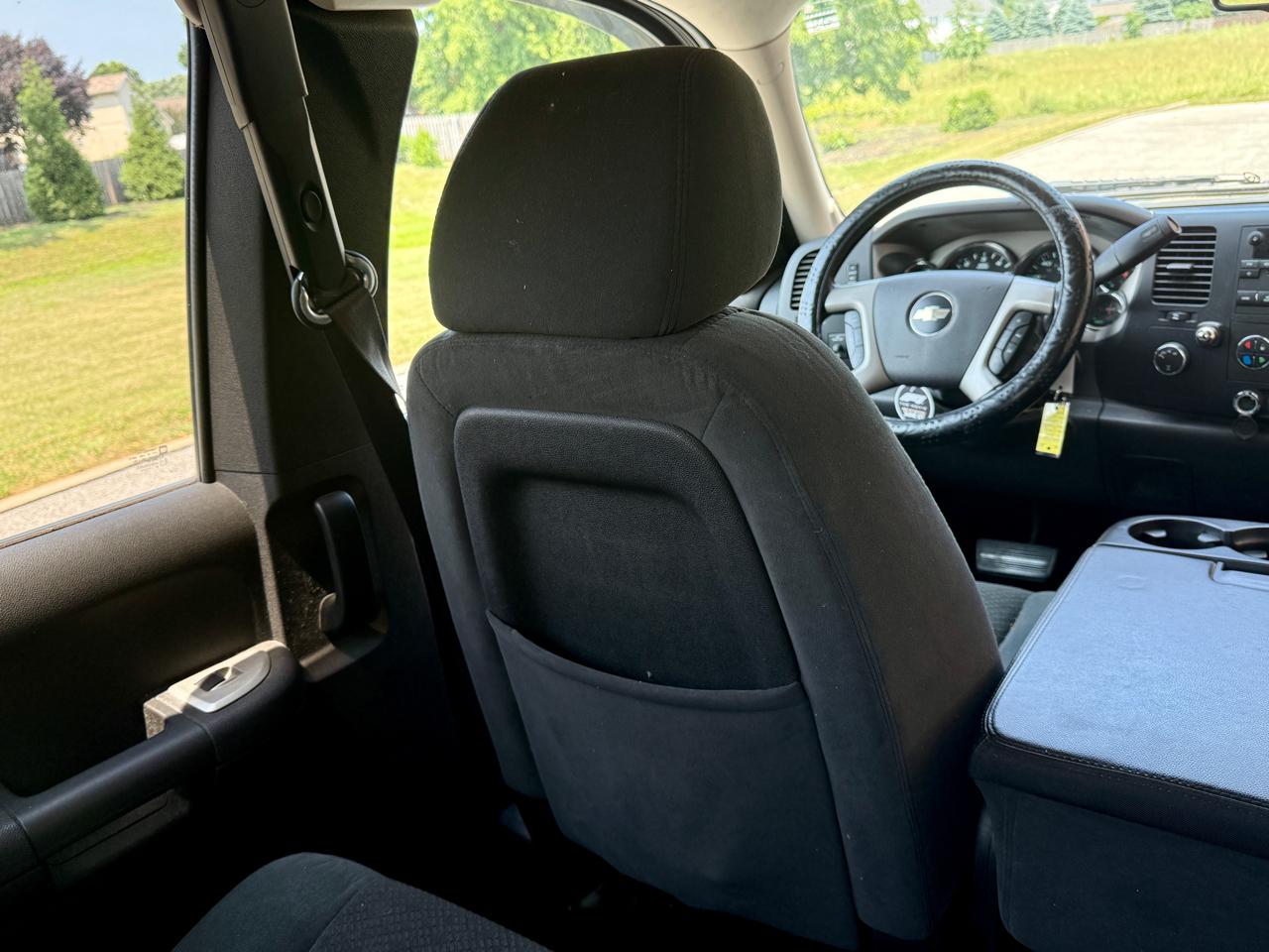 Chevrolet Silverado 1500 4WD Ext Cab 143.5" LT w/1LT 2008