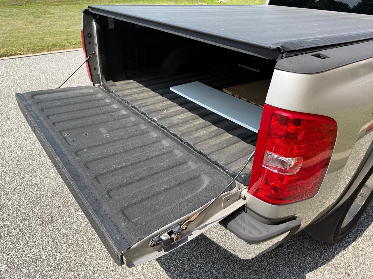 Chevrolet Silverado 1500 4WD Ext Cab 143.5" LT w/1LT 2008