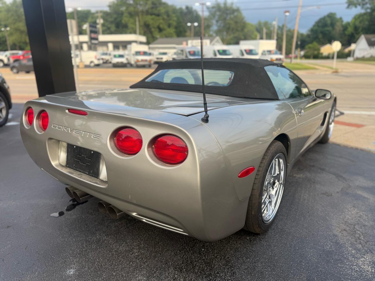Chevrolet Corvette 2dr Convertible 1999
