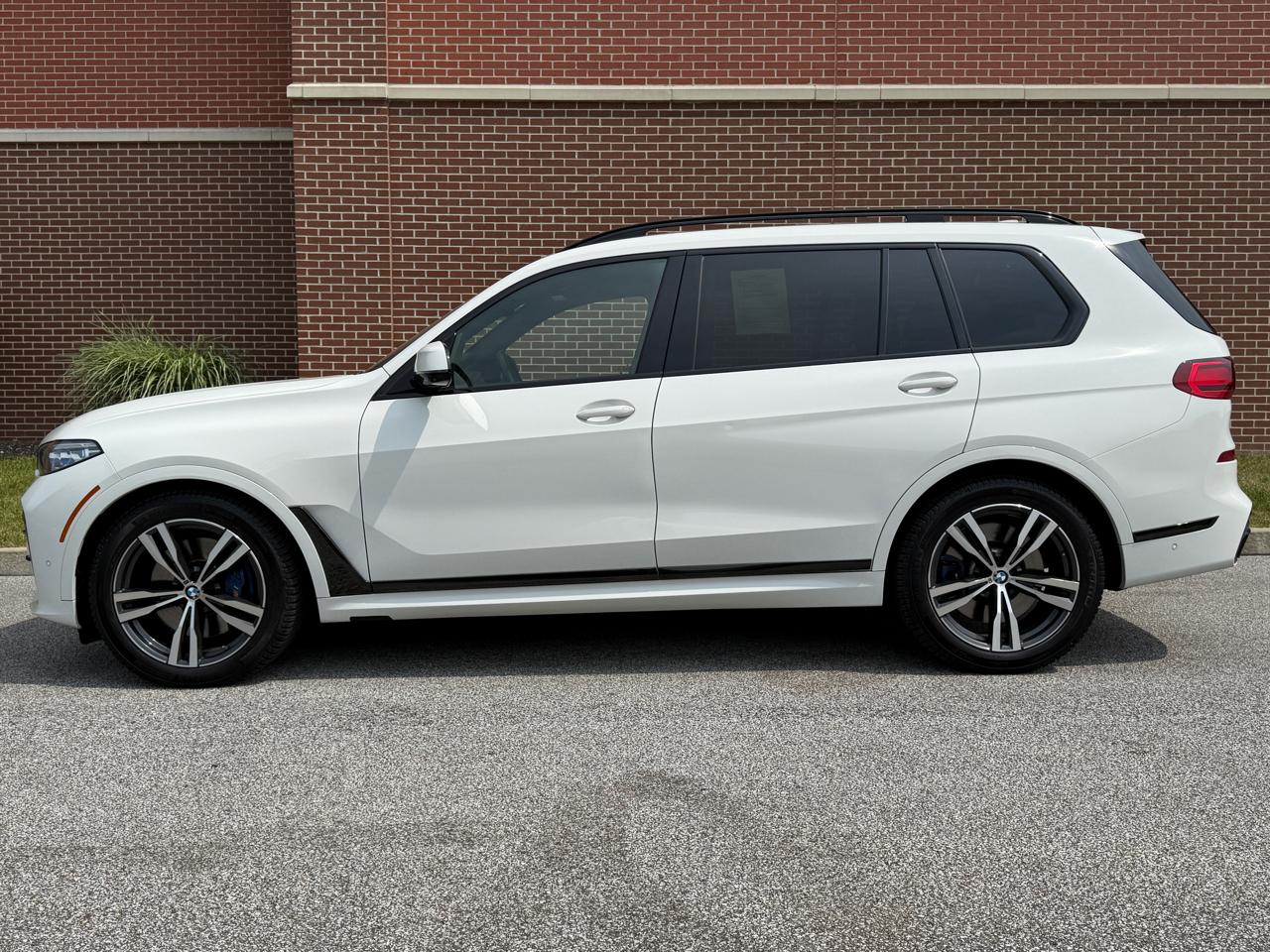 2021 BMW X7 M50i - Photo 8