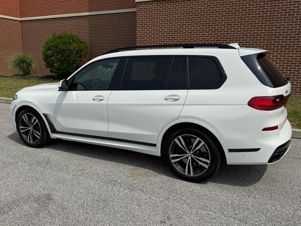 2021 BMW X7 M50i - Photo 12