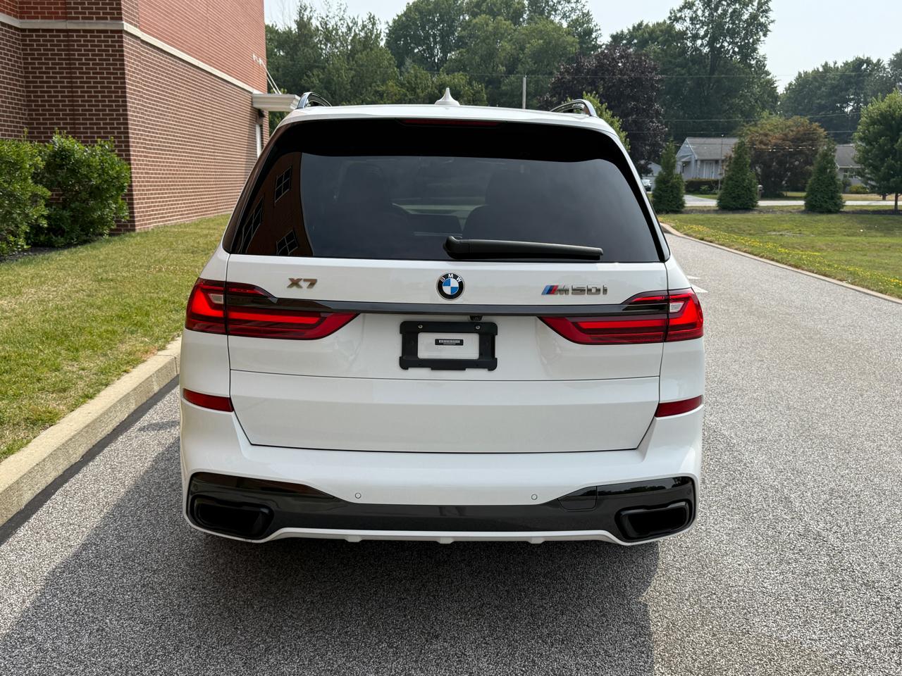 2021 BMW X7 M50i - Photo 15