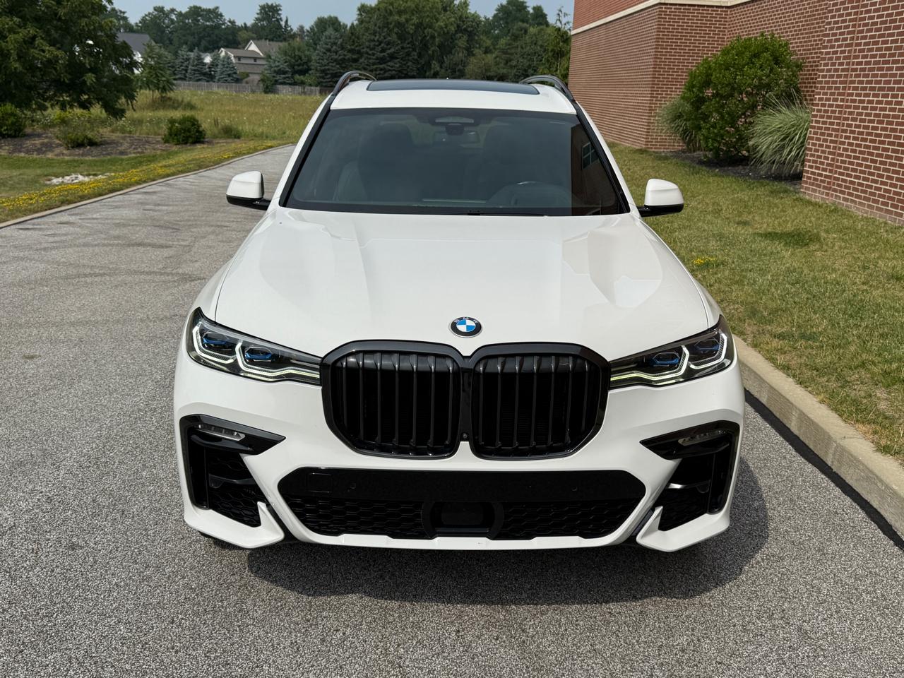 2021 BMW X7 M50i - Photo 24