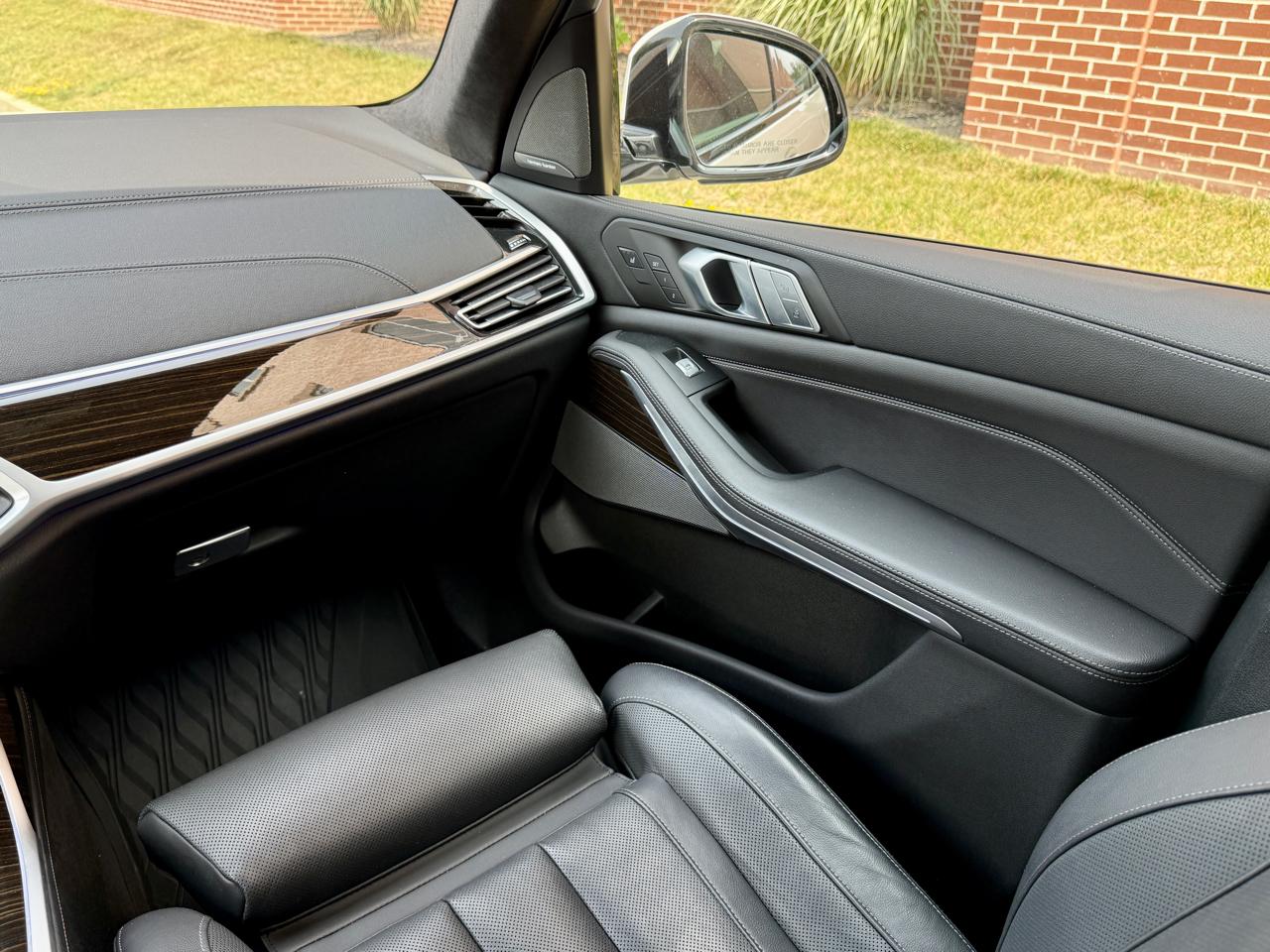 2021 BMW X7 M50i - Photo 32