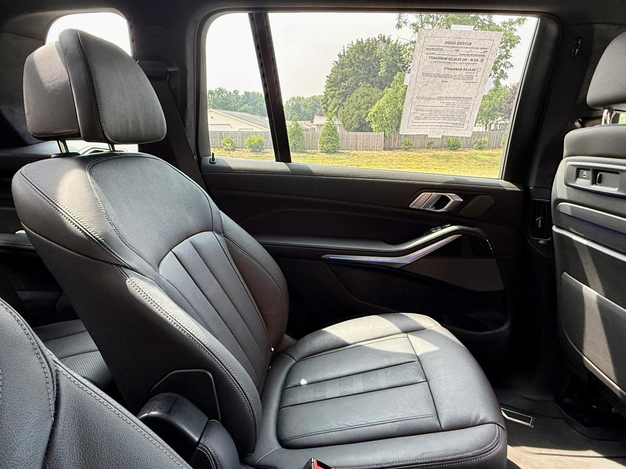 2021 BMW X7 M50i - Photo 37