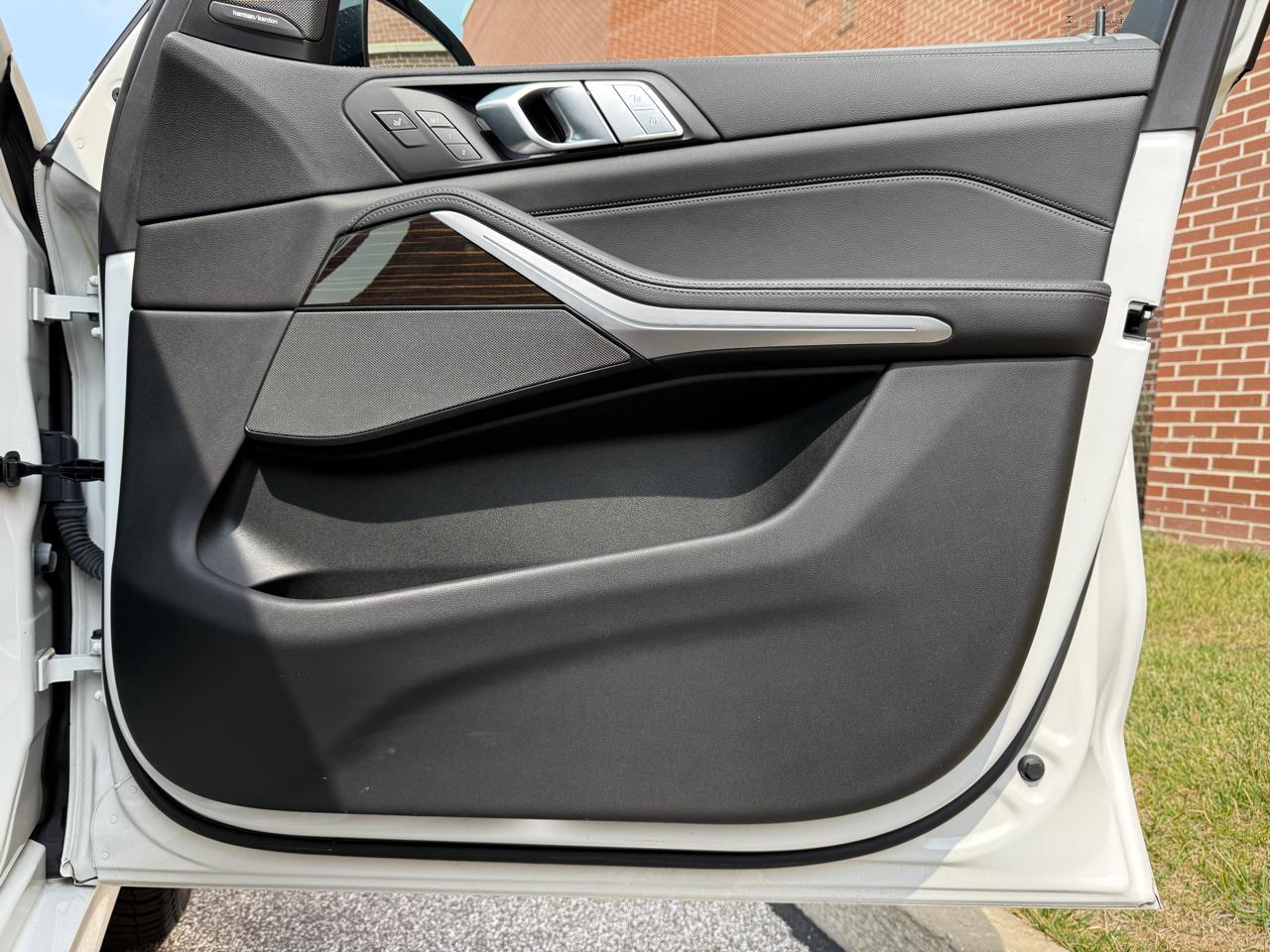 2021 BMW X7 M50i - Photo 43