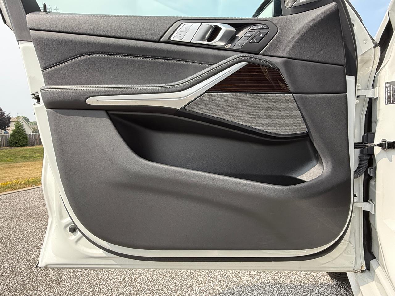 2021 BMW X7 M50i - Photo 45