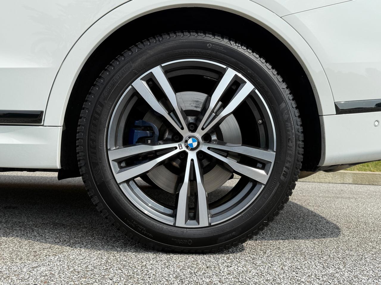 2021 BMW X7 M50i - Photo 48