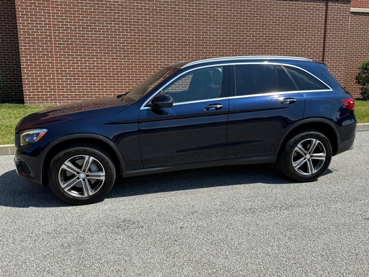 Mercedes-Benz GLC 4MATIC 4dr GLC 300 2016
