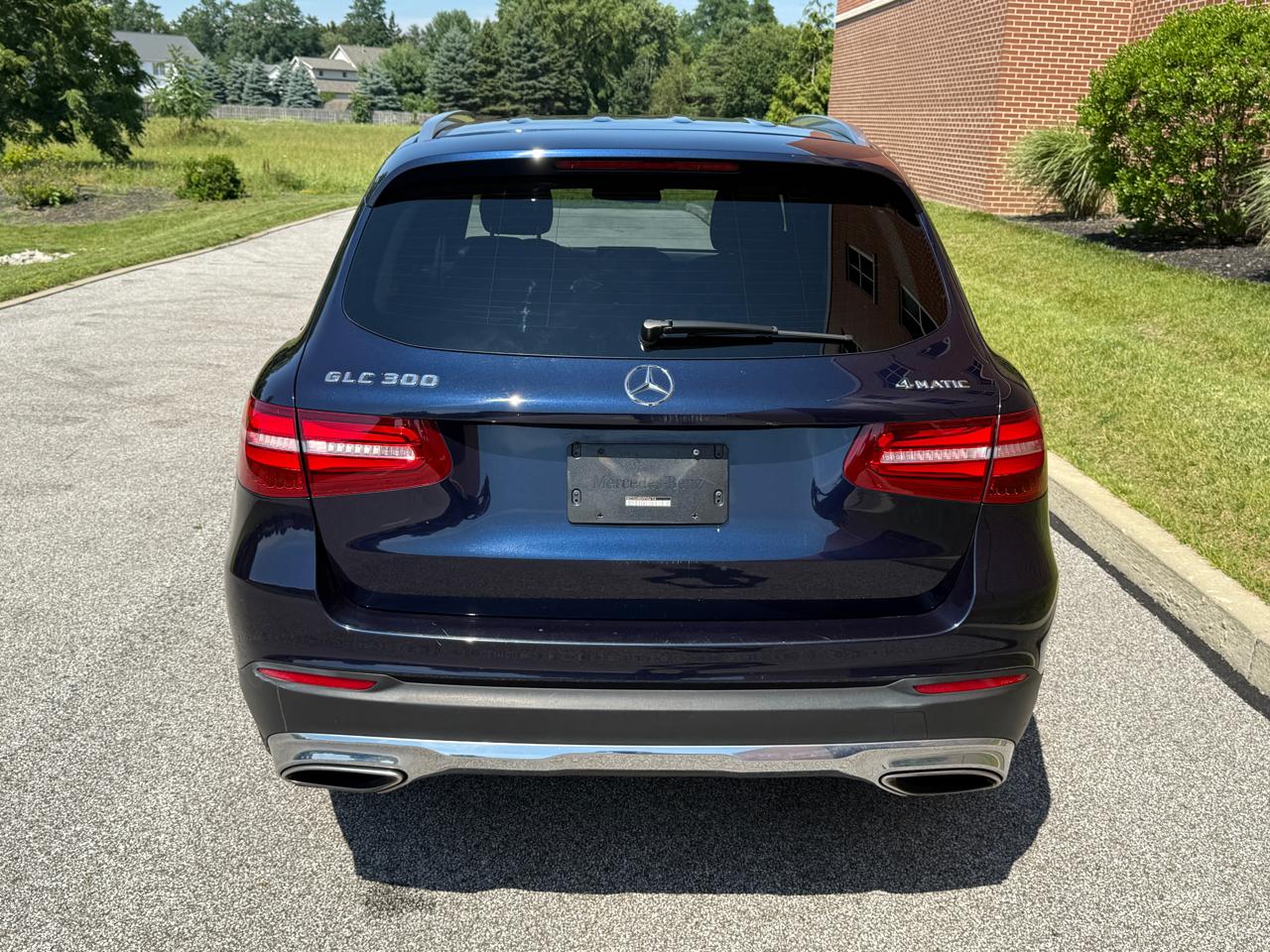 Mercedes-Benz GLC 4MATIC 4dr GLC 300 2016