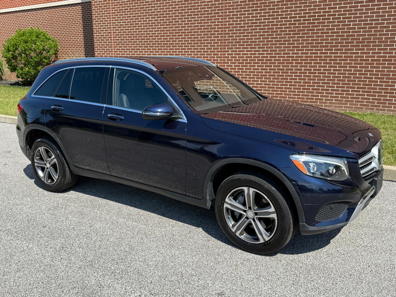 Mercedes-Benz GLC 4MATIC 4dr GLC 300 2016