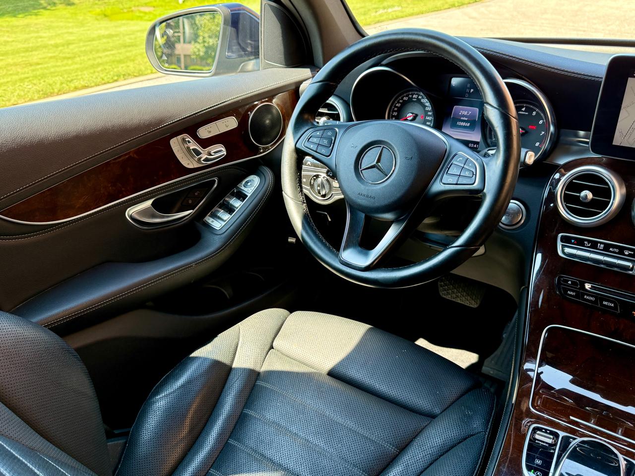 Mercedes-Benz GLC 4MATIC 4dr GLC 300 2016