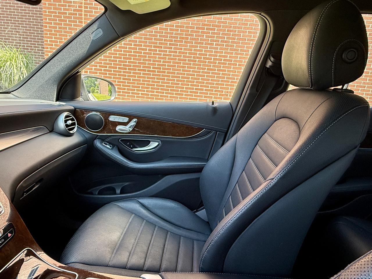 Mercedes-Benz GLC 4MATIC 4dr GLC 300 2016