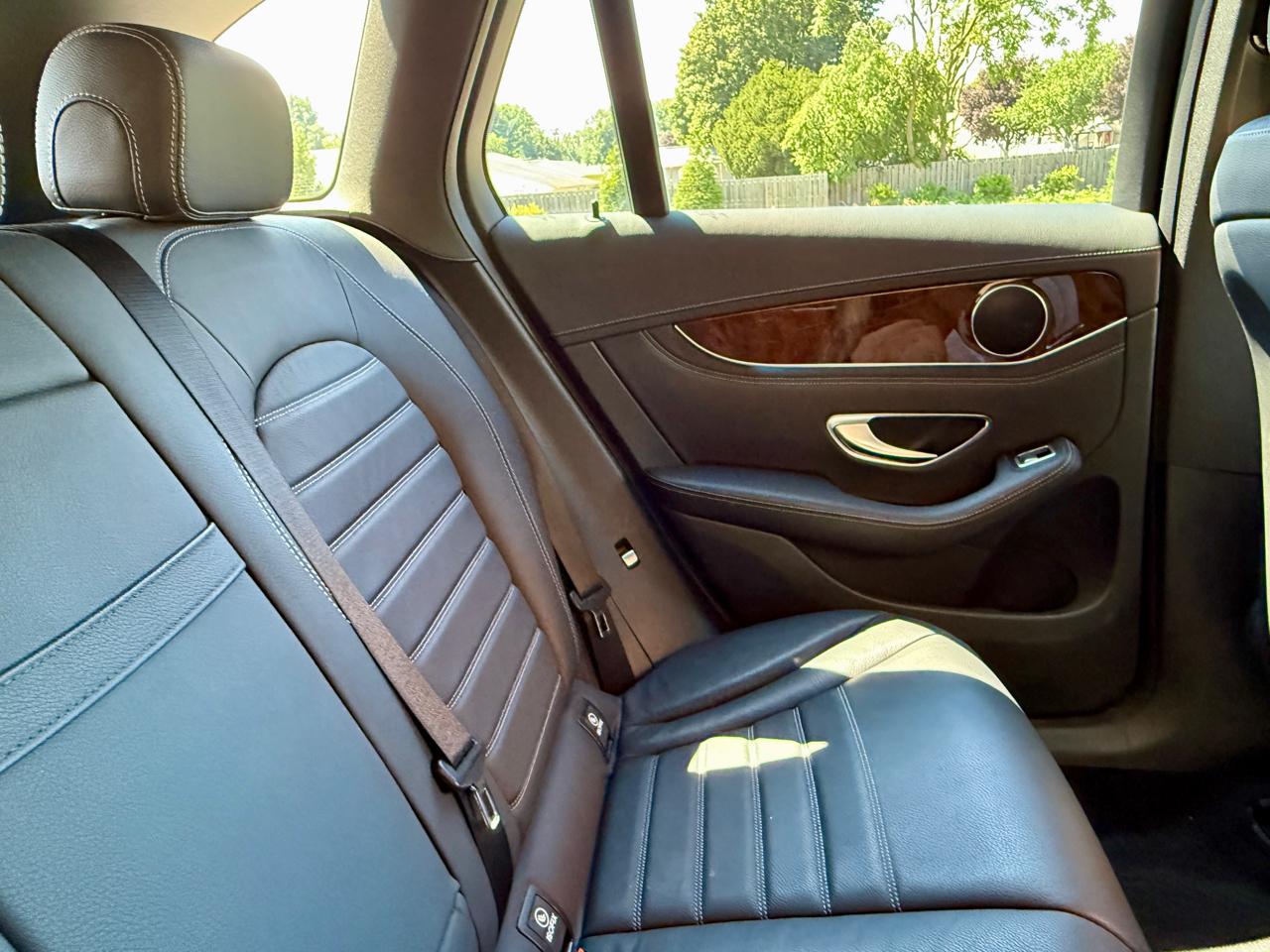 Mercedes-Benz GLC 4MATIC 4dr GLC 300 2016