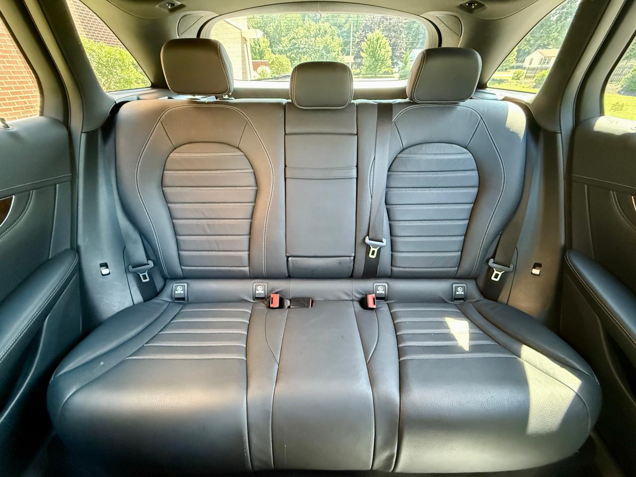 Mercedes-Benz GLC 4MATIC 4dr GLC 300 2016