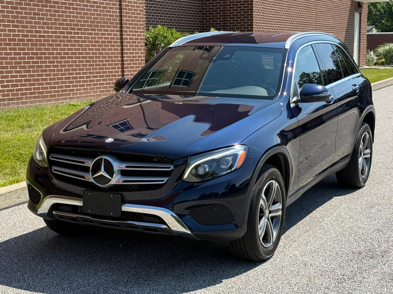Mercedes-Benz GLC 4MATIC 4dr GLC 300 2016