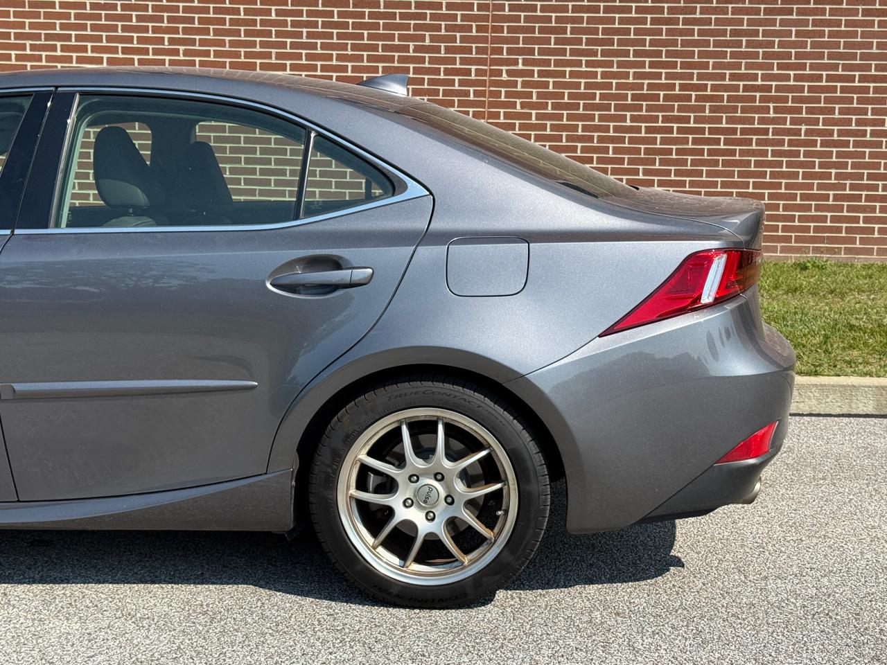 Lexus IS 250 4dr Sport Sdn AWD 2015