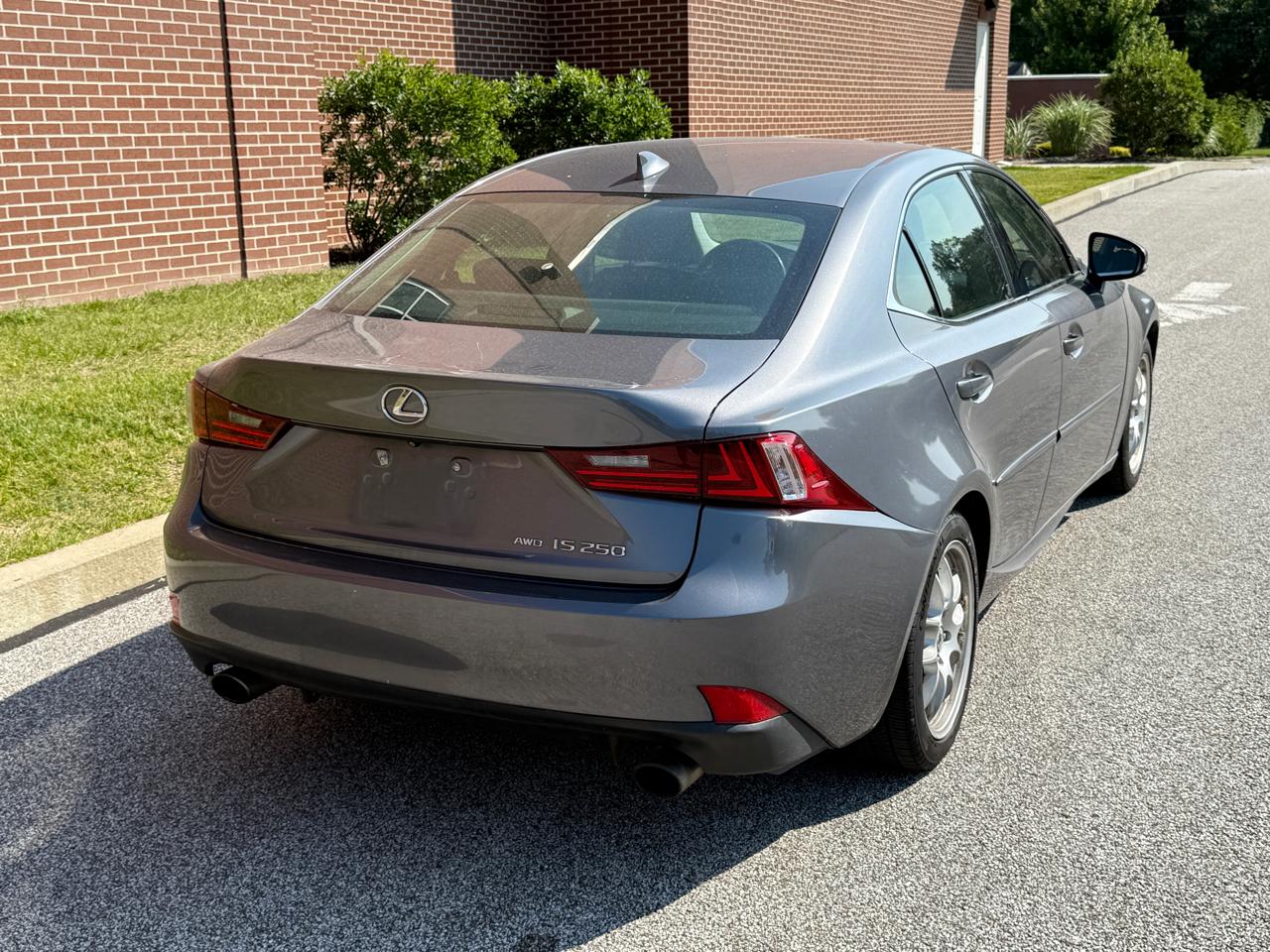 Lexus IS 250 4dr Sport Sdn AWD 2015