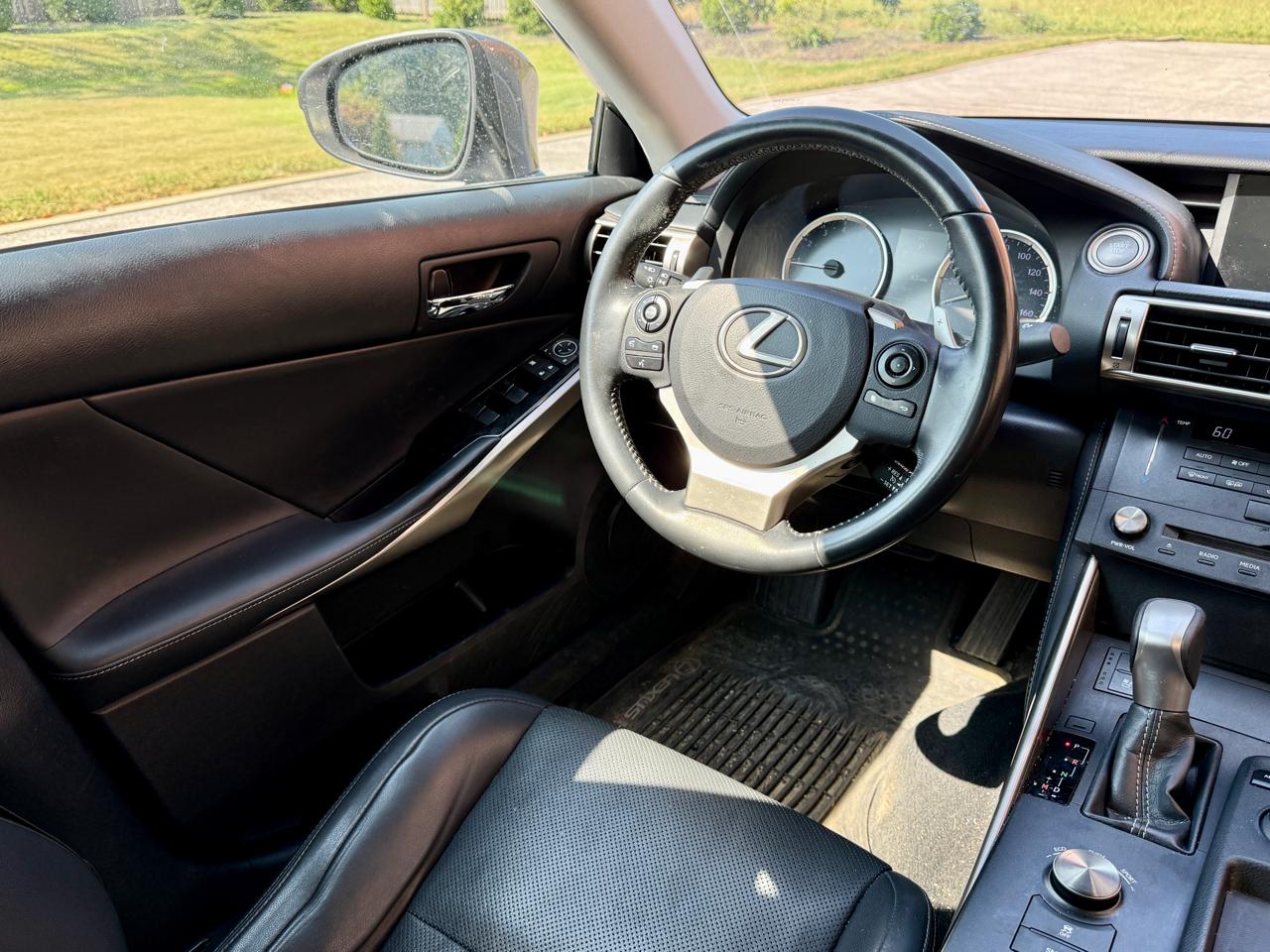 Lexus IS 250 4dr Sport Sdn AWD 2015
