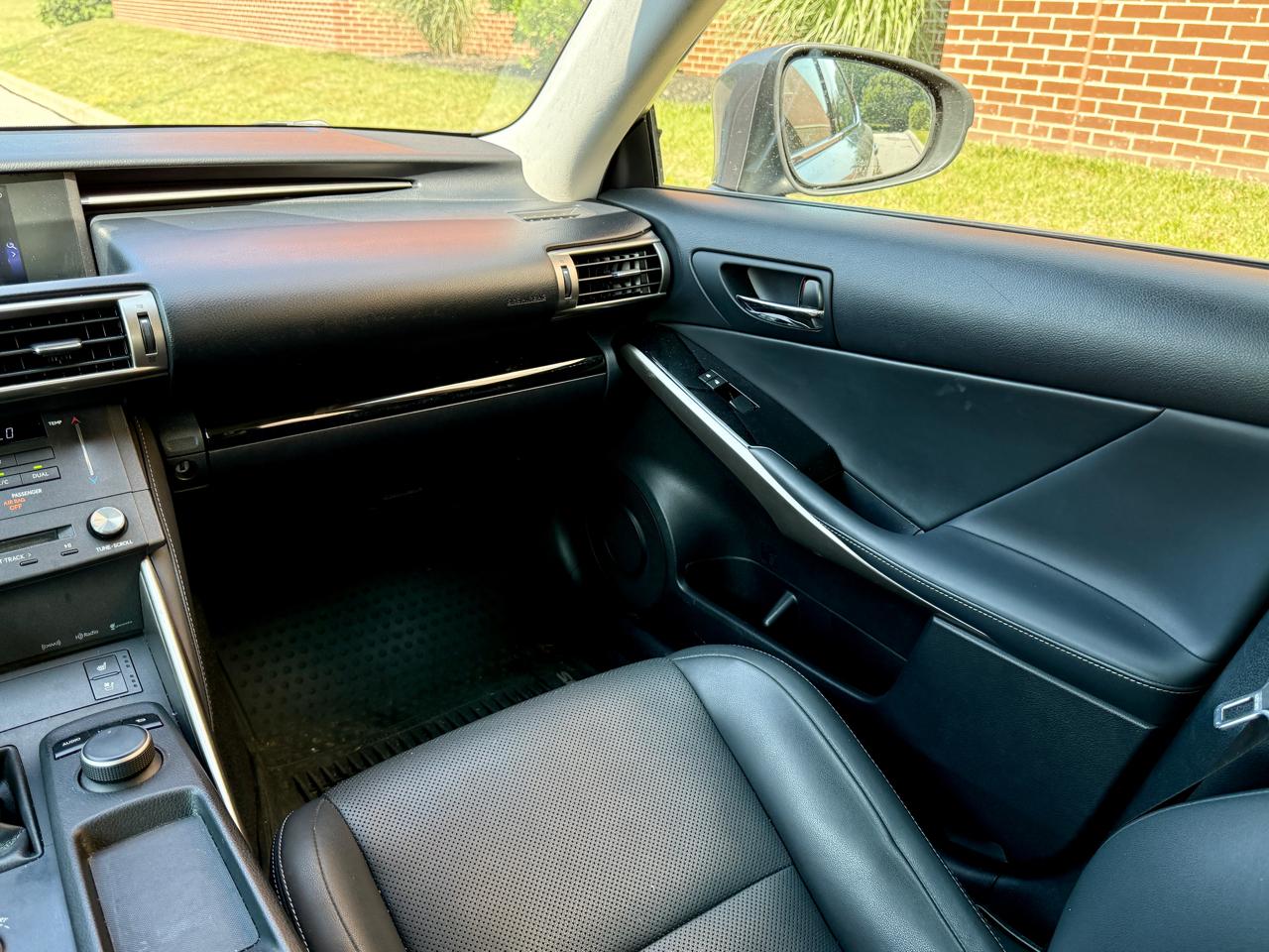 Lexus IS 250 4dr Sport Sdn AWD 2015