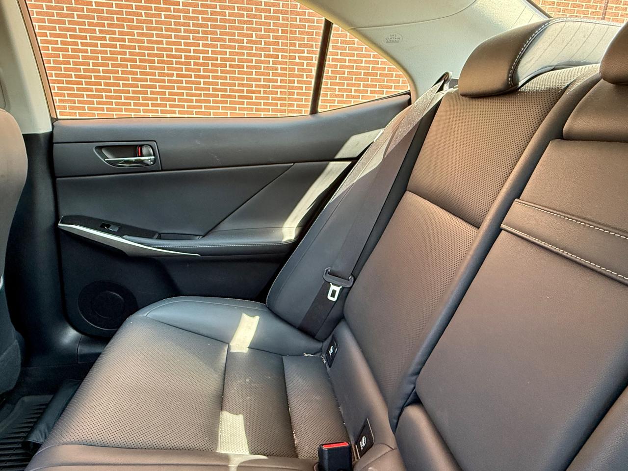 Lexus IS 250 4dr Sport Sdn AWD 2015
