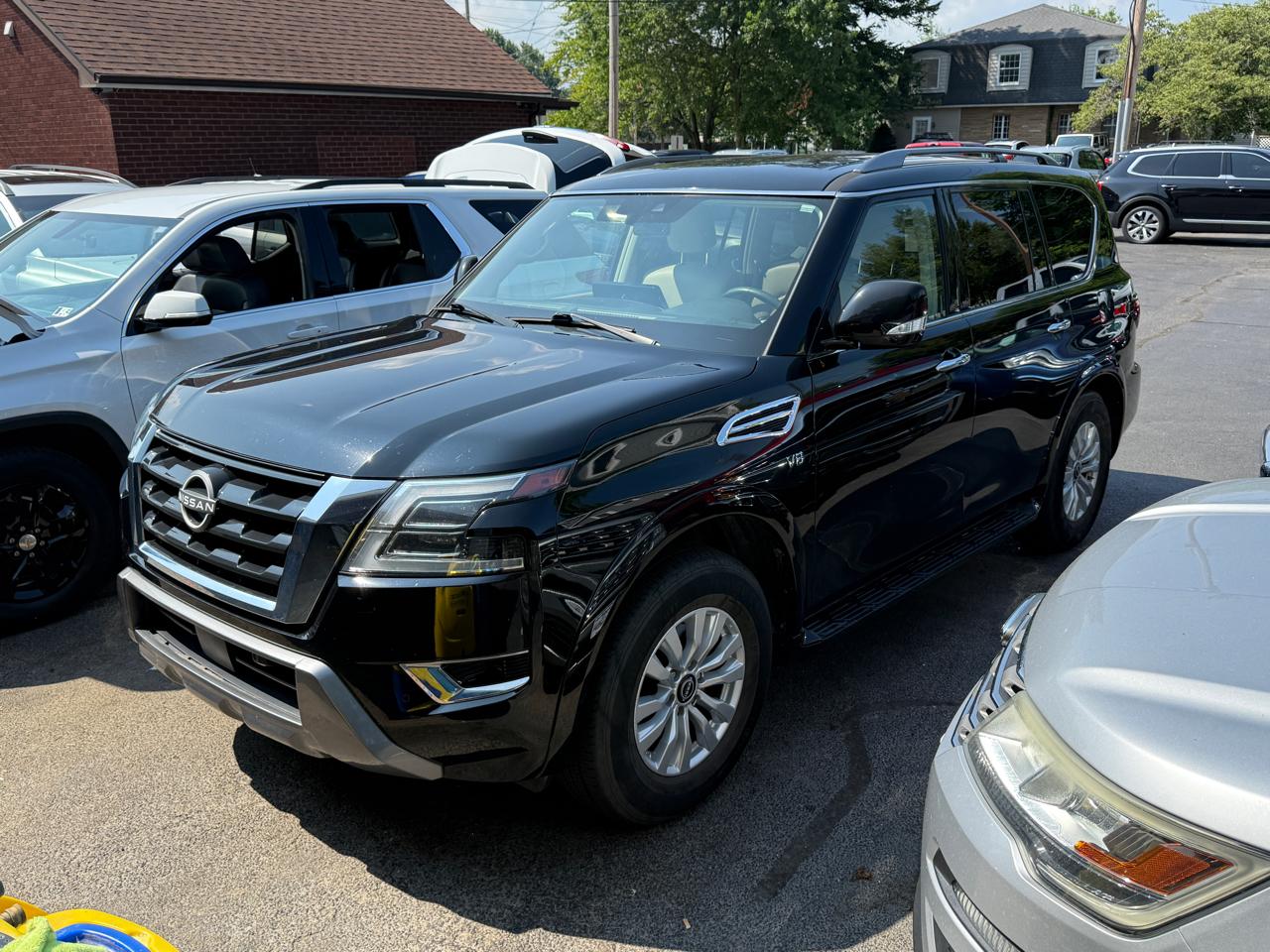 Nissan Armada 4x2 SV 2021