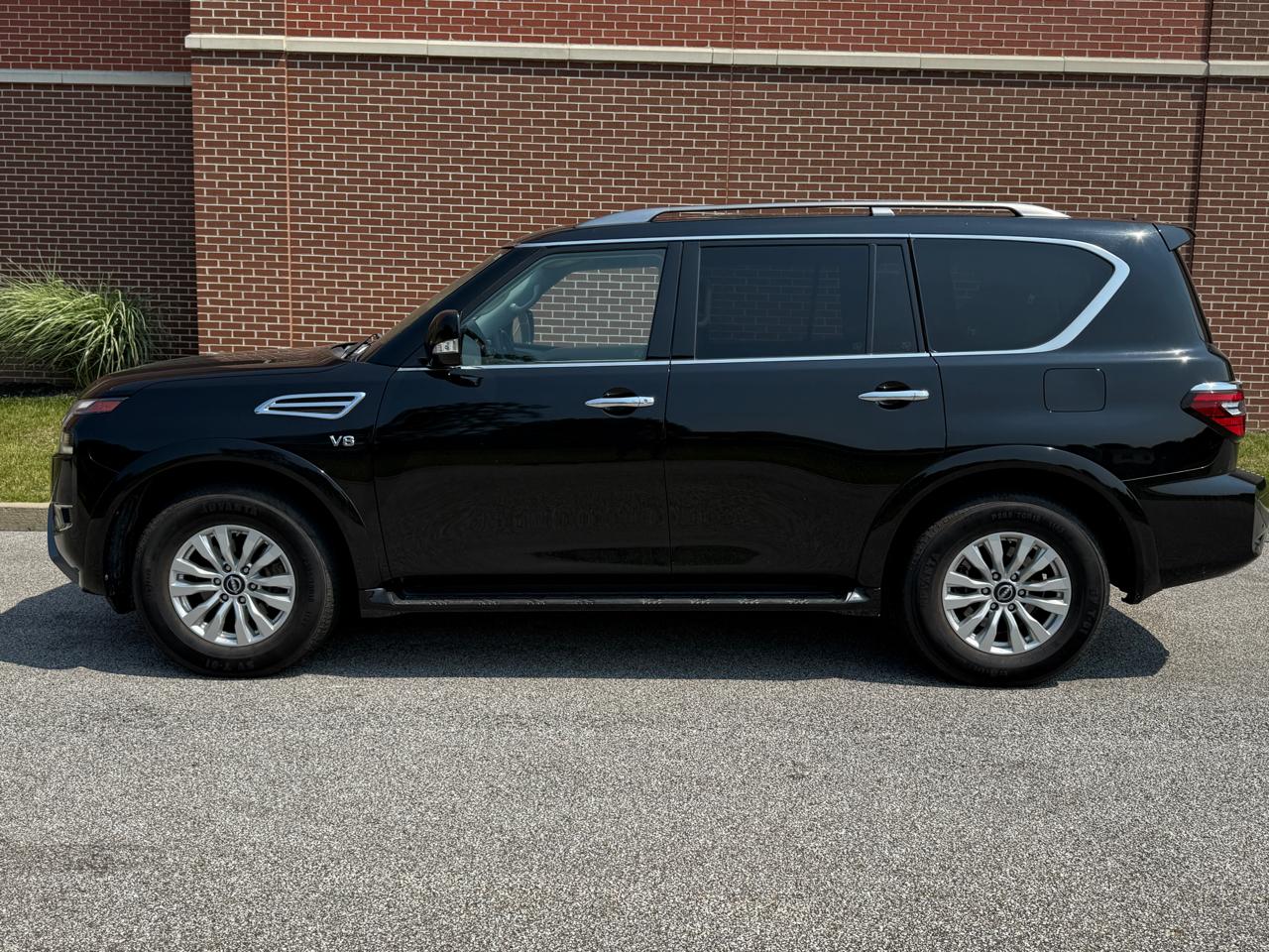 Nissan Armada 4x2 SV 2021