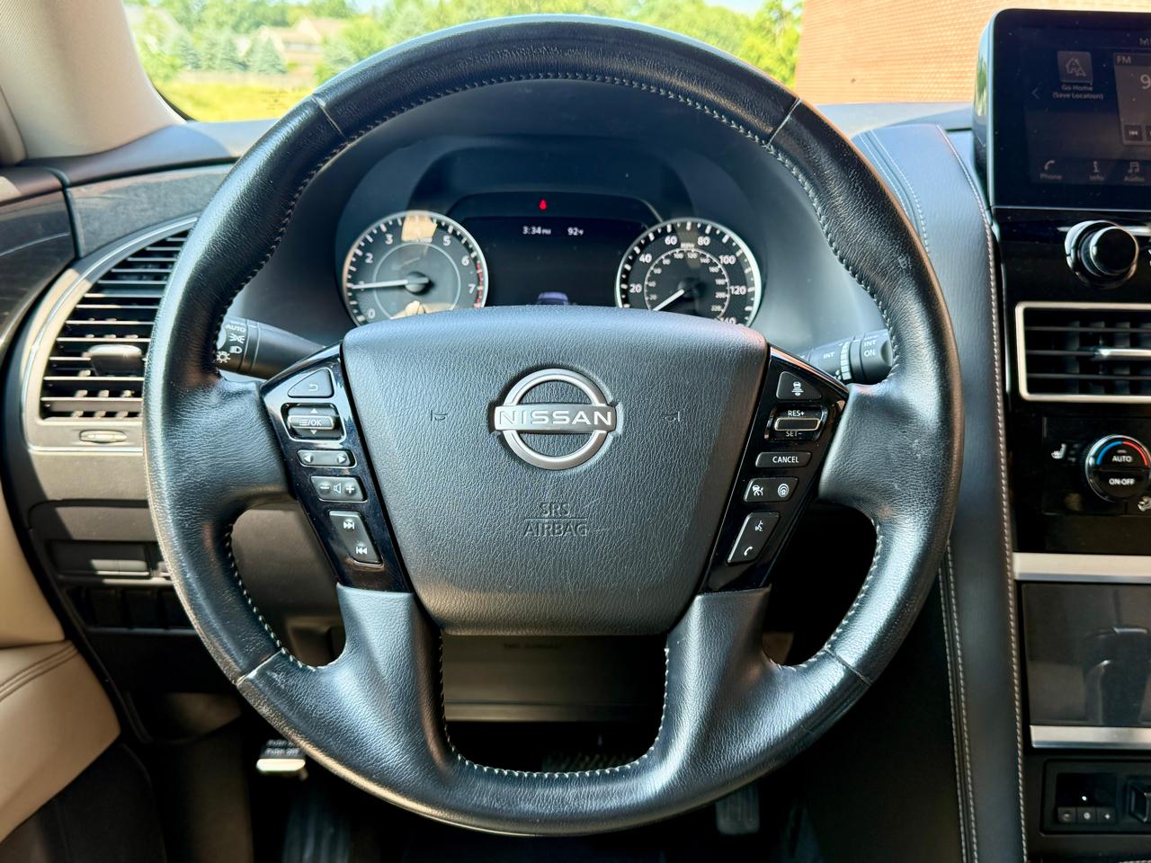 Nissan Armada 4x2 SV 2021