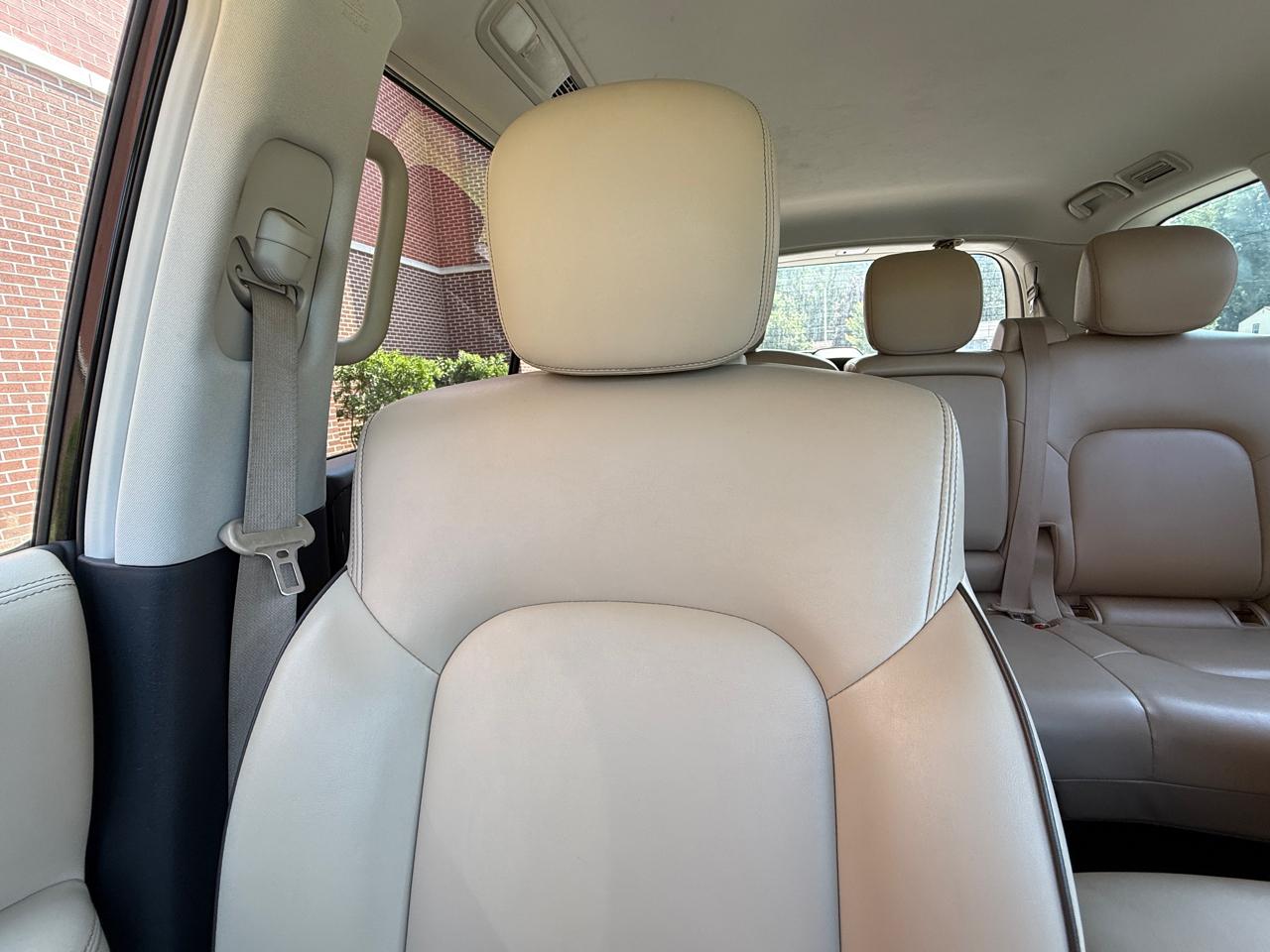 Nissan Armada 4x2 SV 2021
