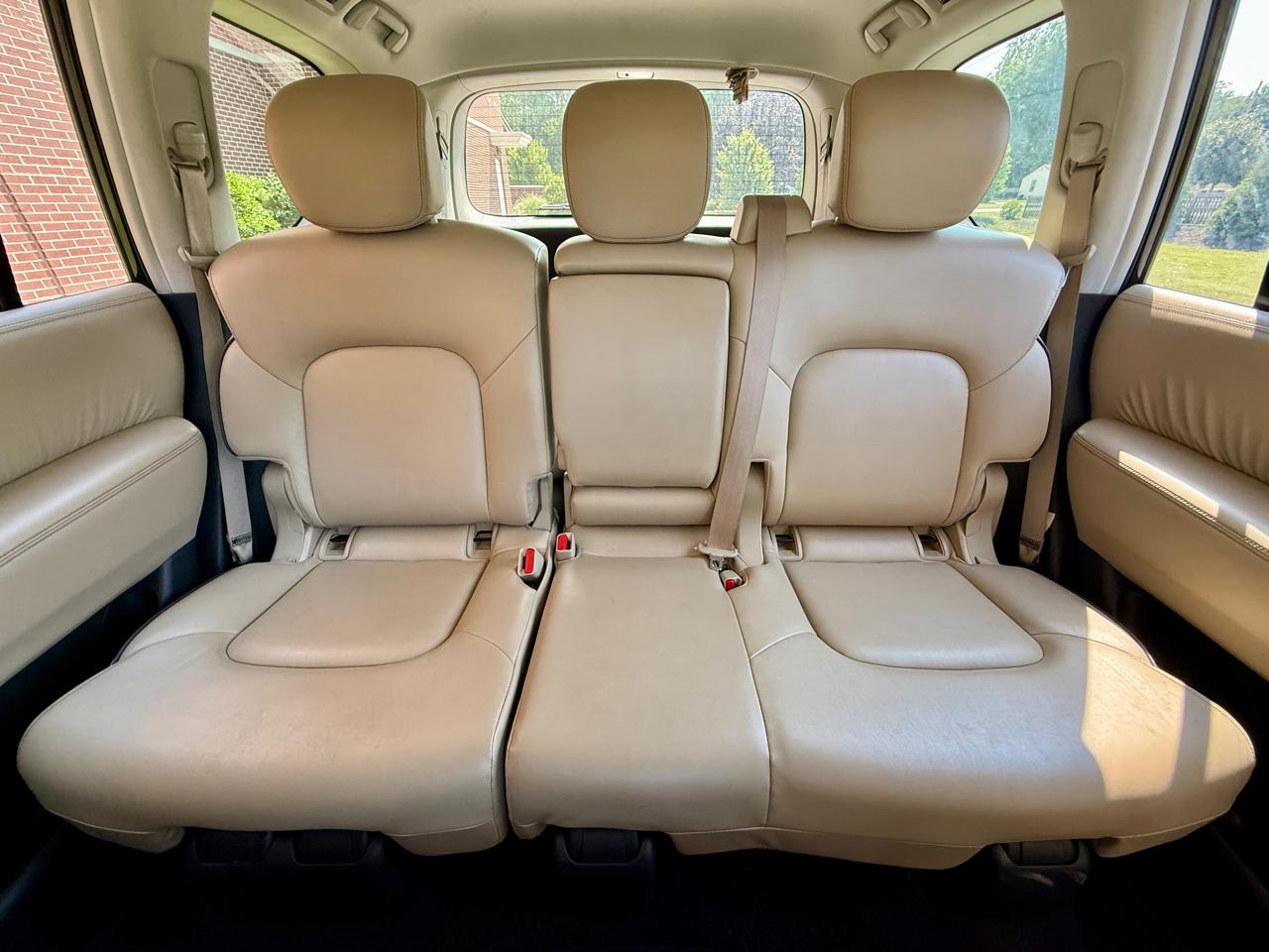 Nissan Armada 4x2 SV 2021