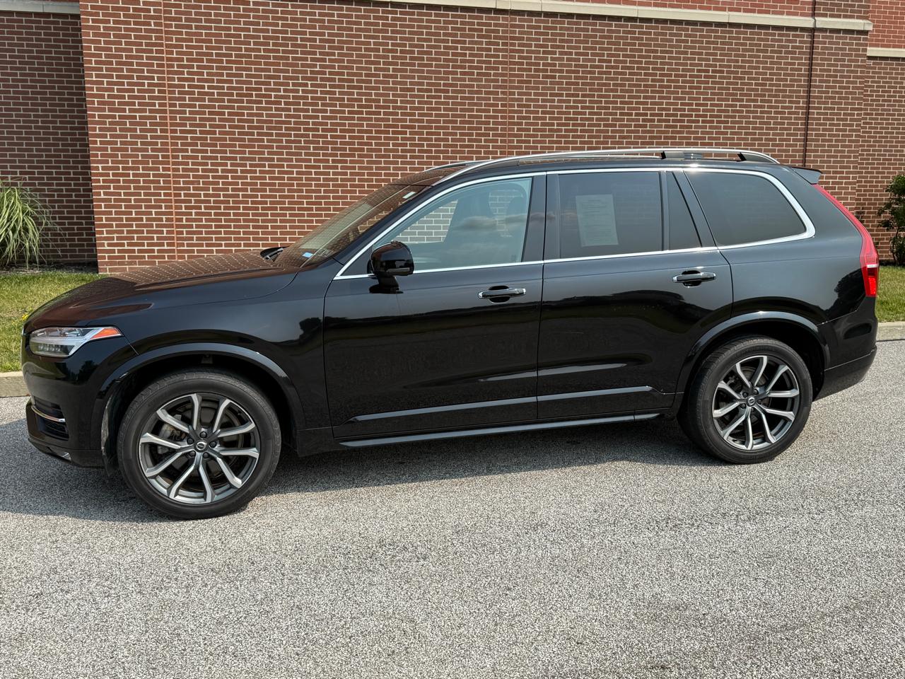 Volvo XC90 T6 AWD 7-Passenger Momentum 2017