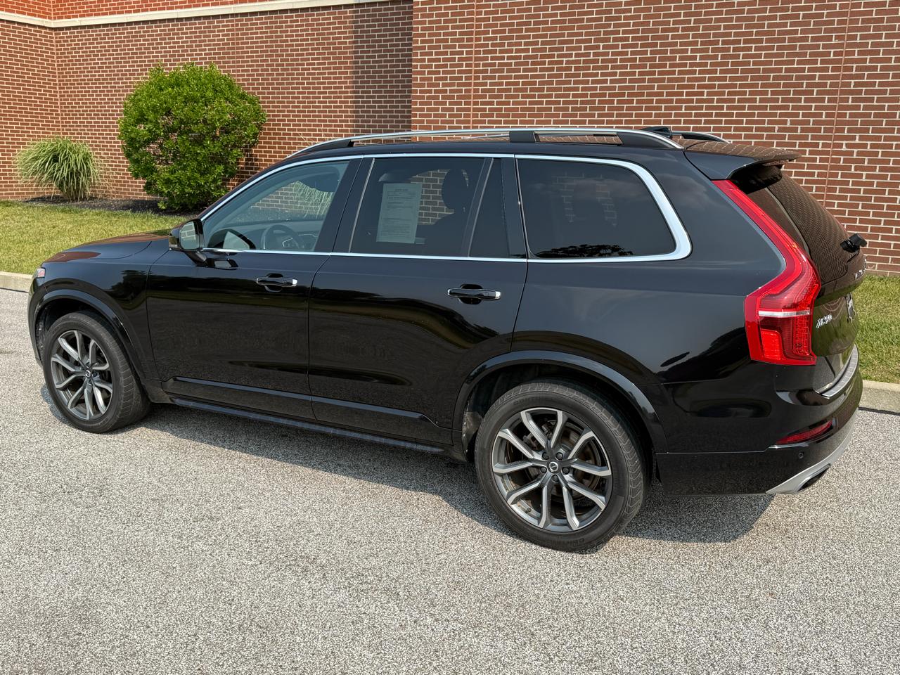 Volvo XC90 T6 AWD 7-Passenger Momentum 2017