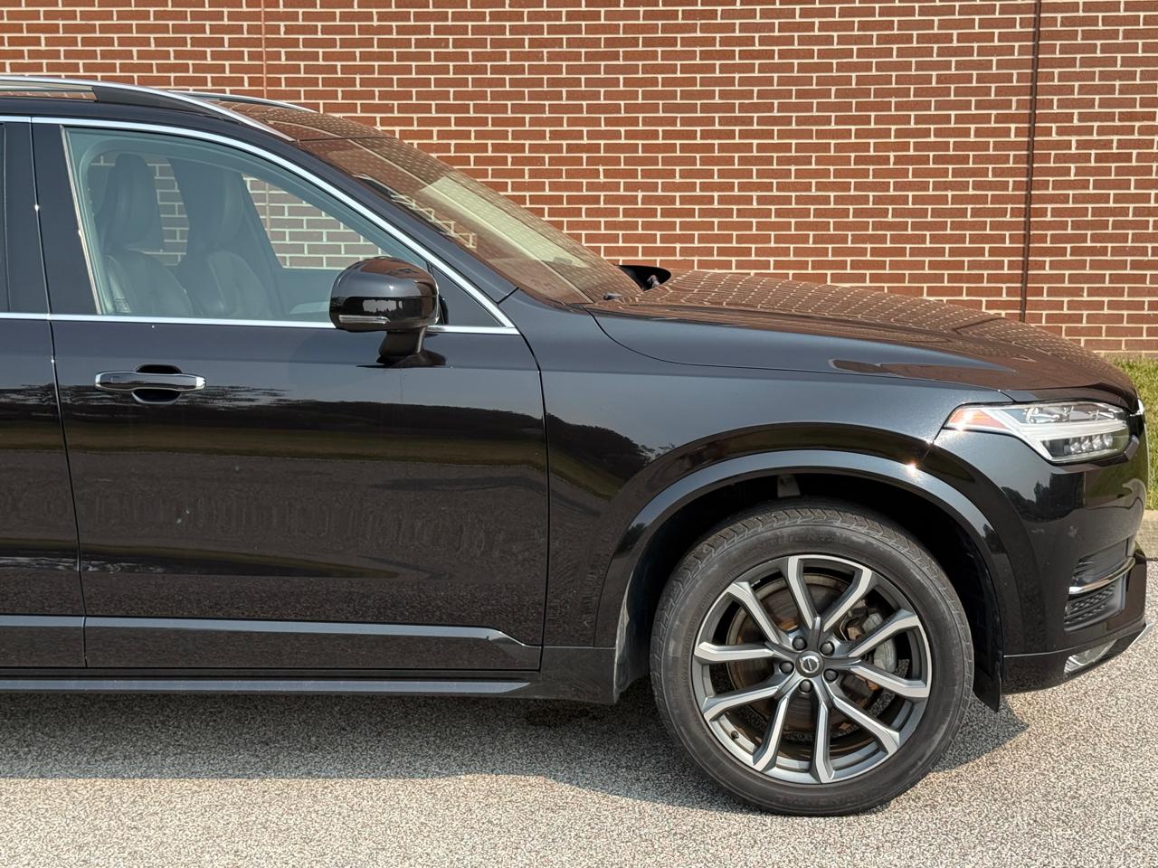 Volvo XC90 T6 AWD 7-Passenger Momentum 2017