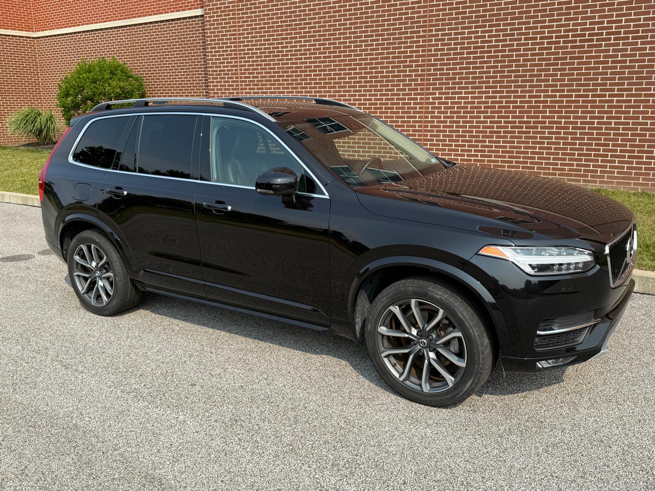 Volvo XC90 T6 AWD 7-Passenger Momentum 2017