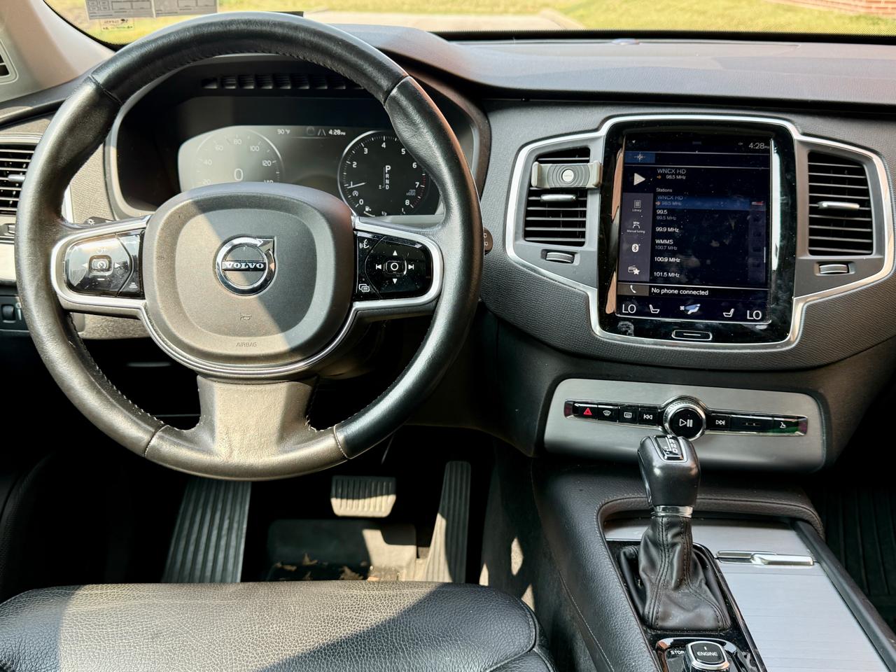 Volvo XC90 T6 AWD 7-Passenger Momentum 2017