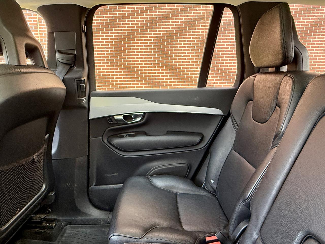 Volvo XC90 T6 AWD 7-Passenger Momentum 2017